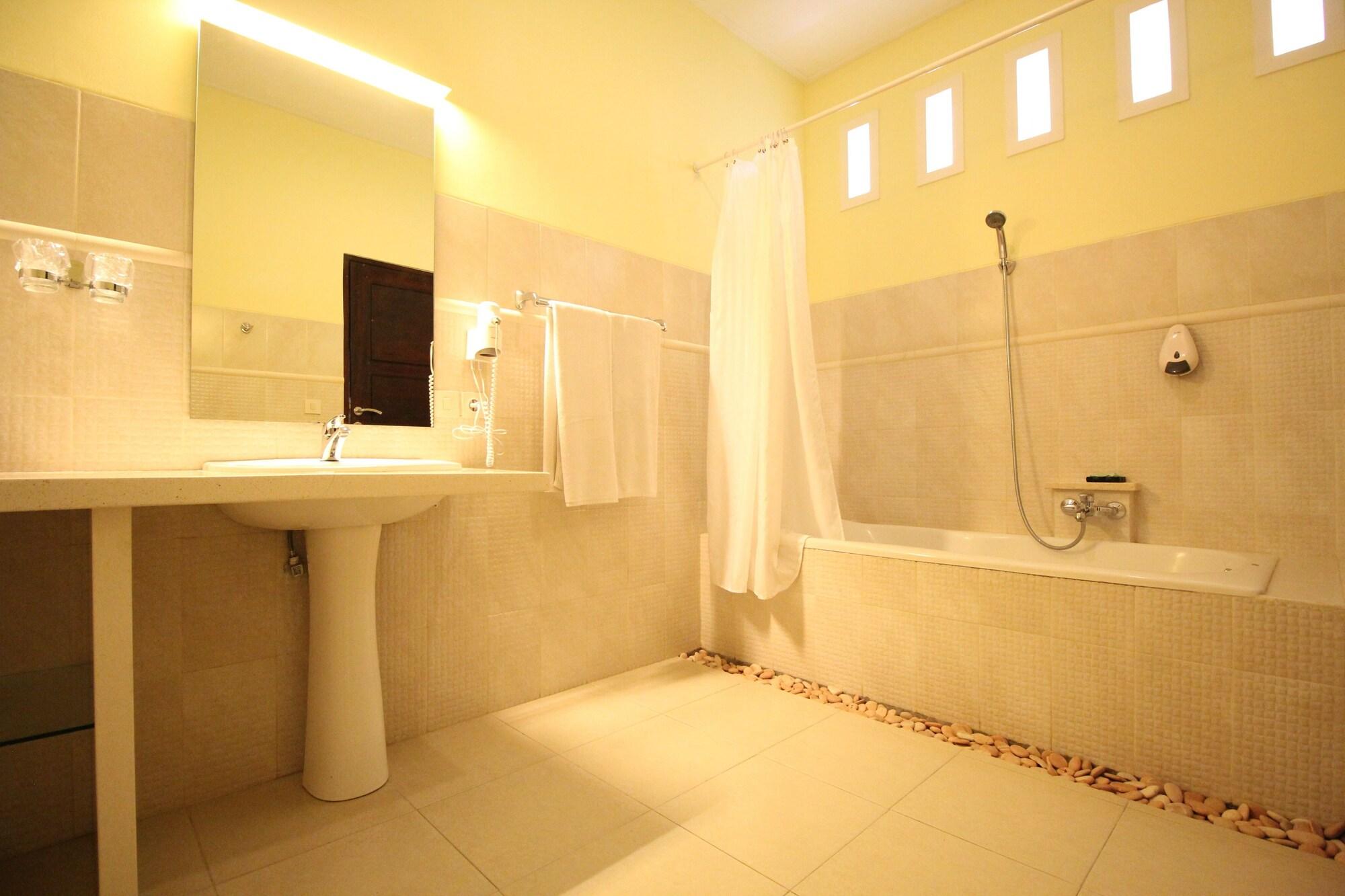 Rossa Garden Hotel Candidasa Dış mekan fotoğraf