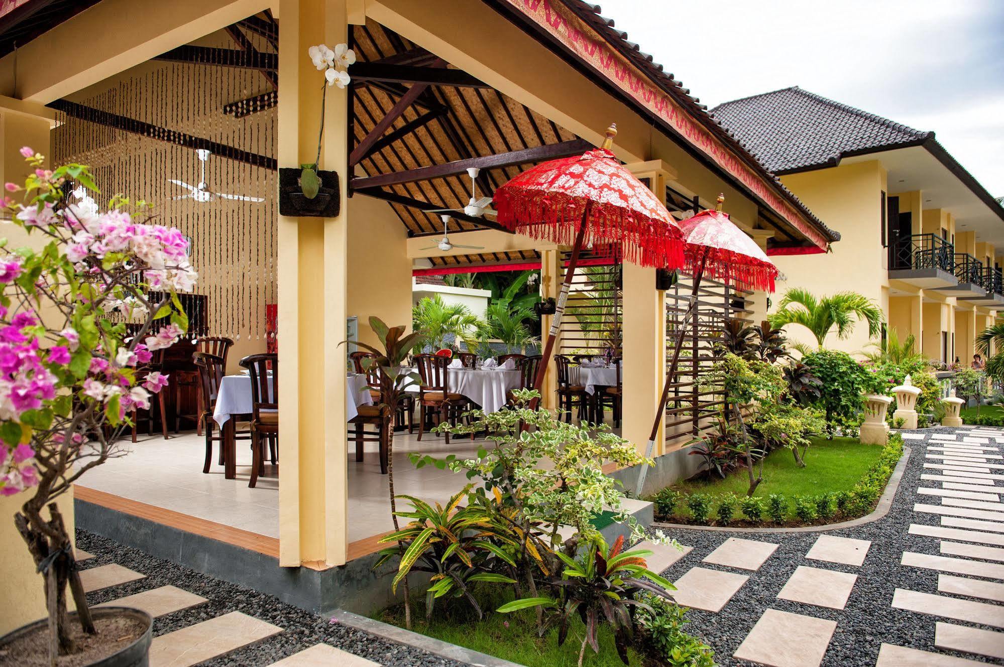 Rossa Garden Hotel Candidasa Dış mekan fotoğraf